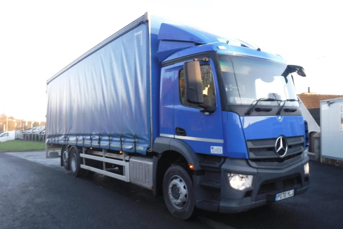 Mercedes Antos Nov'20  6 wheeler, rear lift , - Image 2