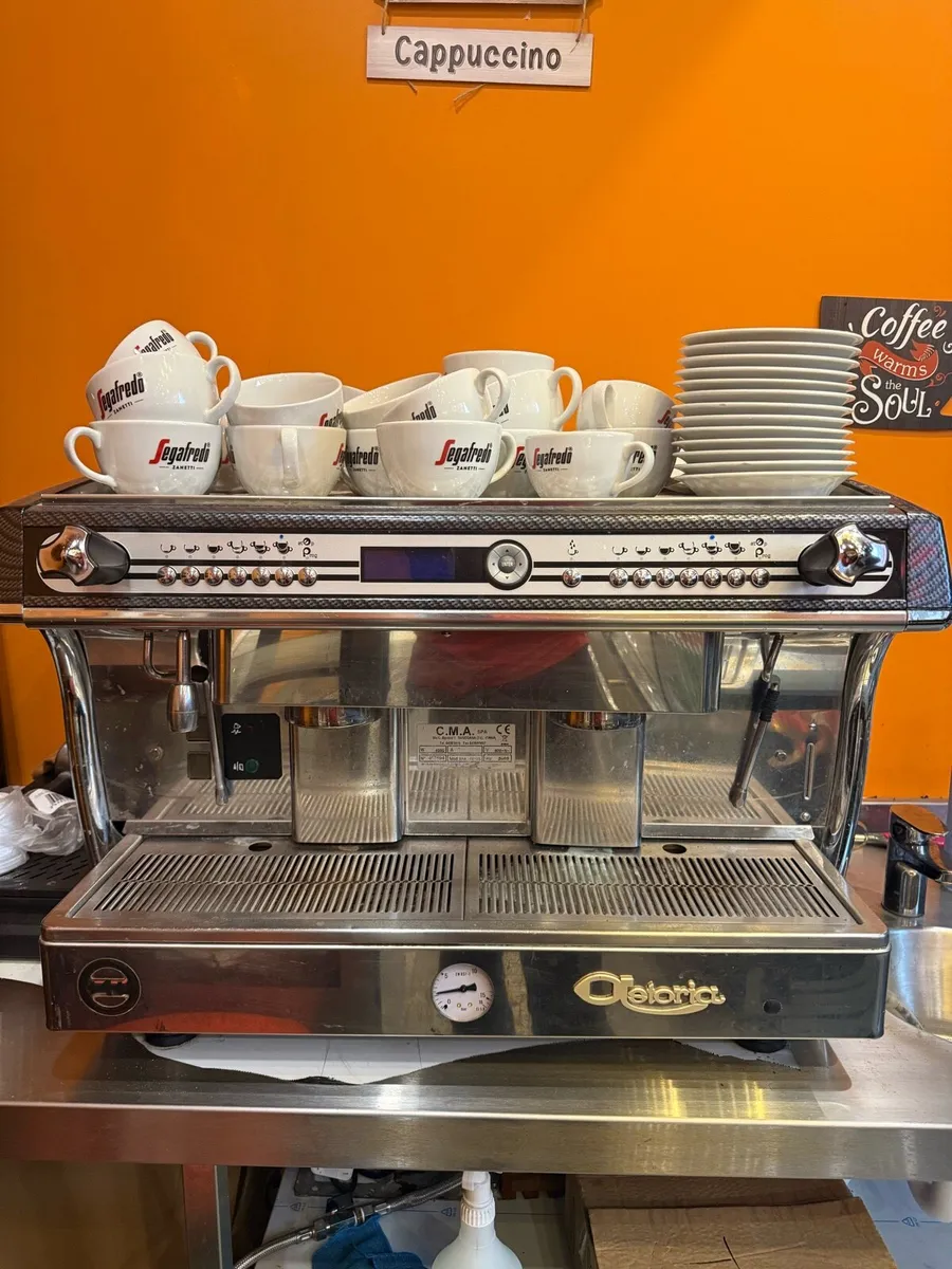 Coffee machine and grinder - Image 1