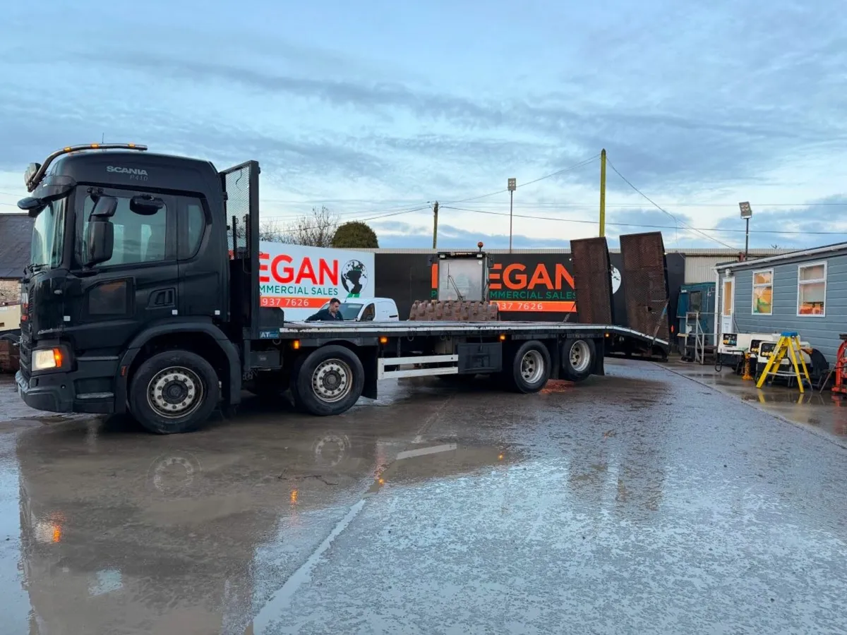 Scania 8 wheeler plant truck recovery beaver tail. - Image 3