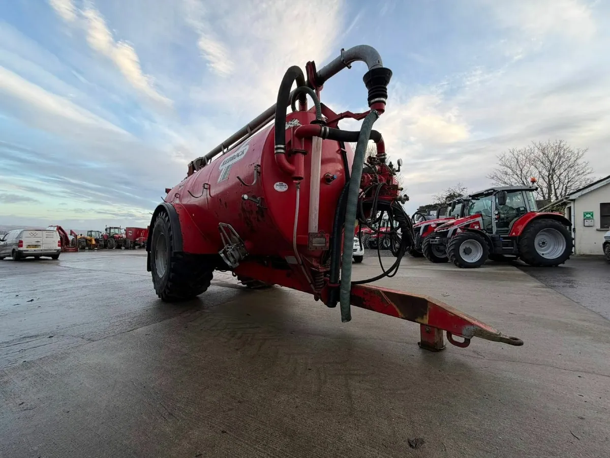 2 x Redrock 3000G Slurry Tankers - Image 2