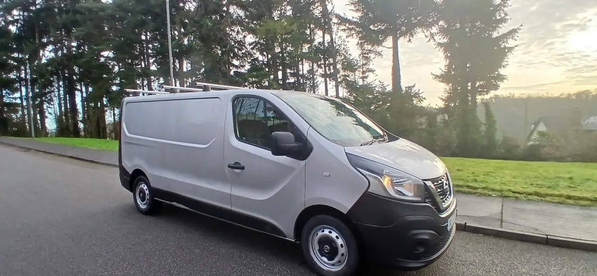 182 Nissan NV 300 van. Test 1-27. Tax 5-26. - Image 1