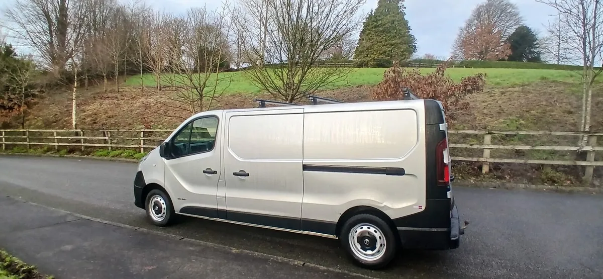 182 Nissan NV 300 van. Test 1-27. Tax 5-26. - Image 4