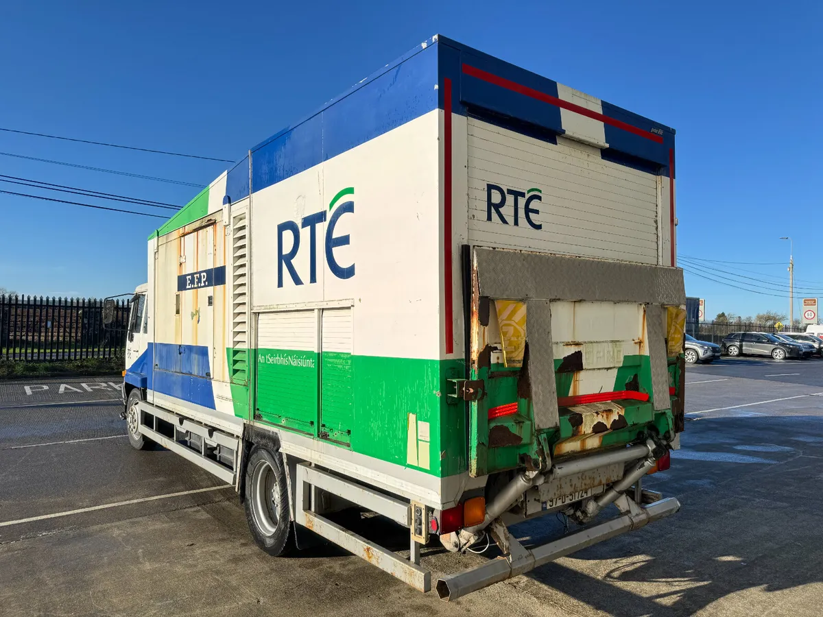 1997 MITSUBISHI GENERATOR TRUCK - 100KVA FG WILSON - Image 3