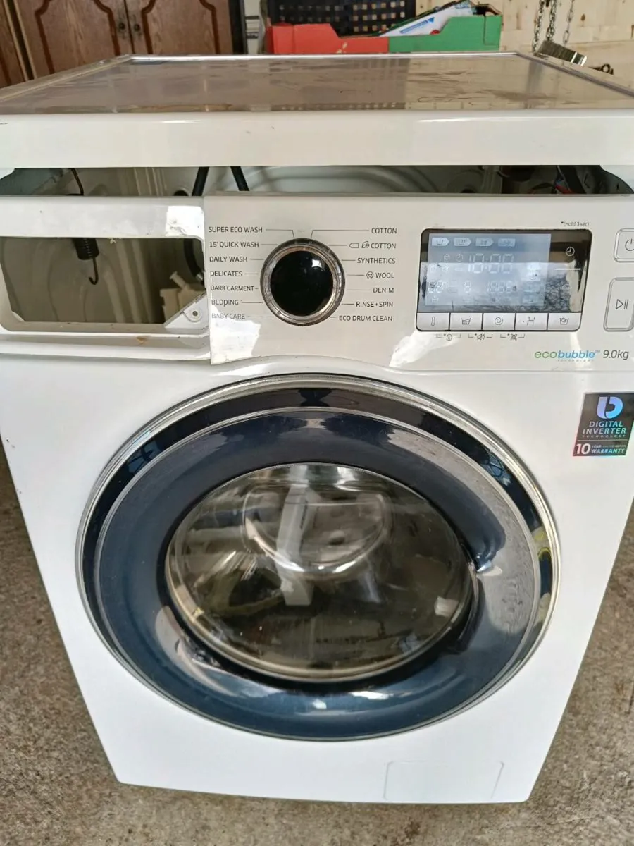 Washing machine - Image 1