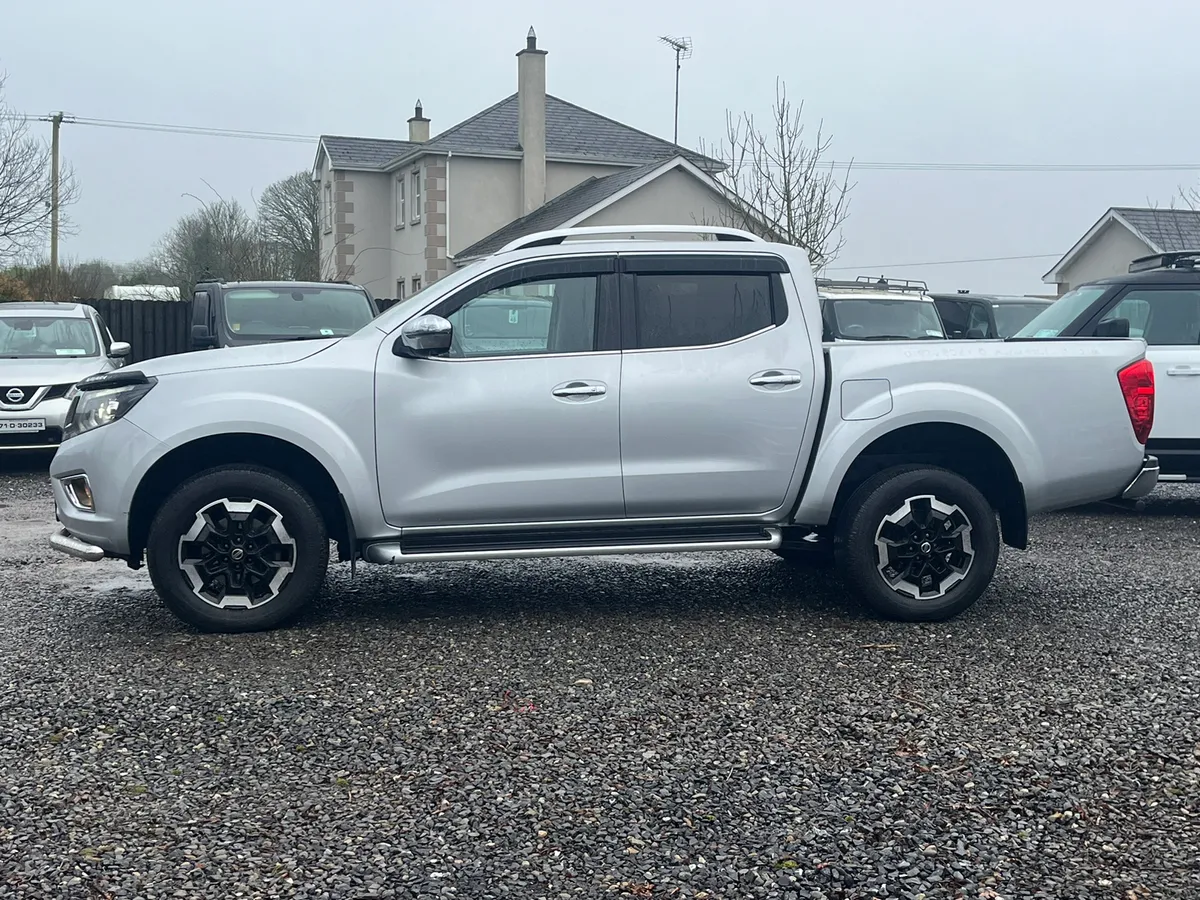 212 NISSAN NAVARA TEKNA AUTOMATIC - Image 4