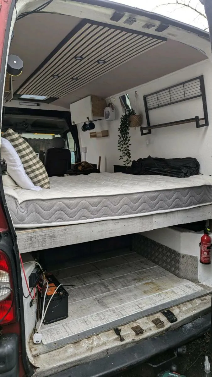 Campervan - Image 4