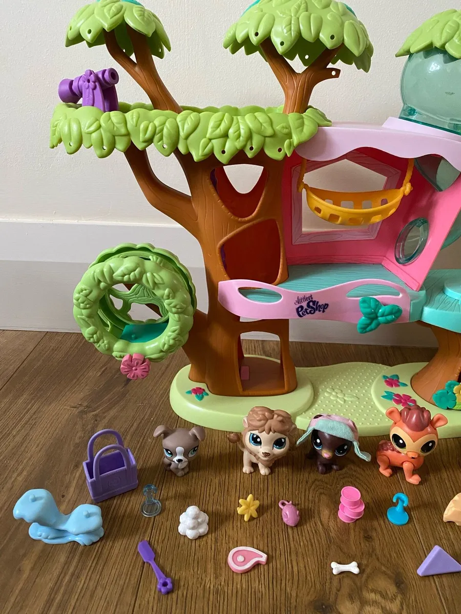 LPS Littlest Pet Shop Tree House and Figures set - Image 2