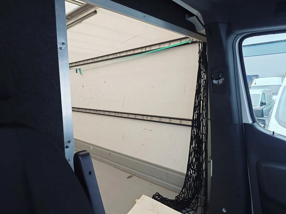 2022 Mercedes-Benz Sprinter Luton Box Van - Image 4
