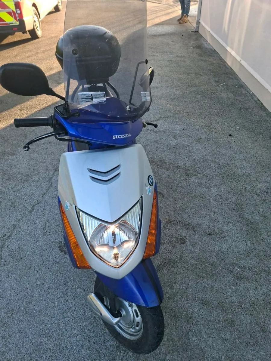 2006 HONDA LEAD - Image 2