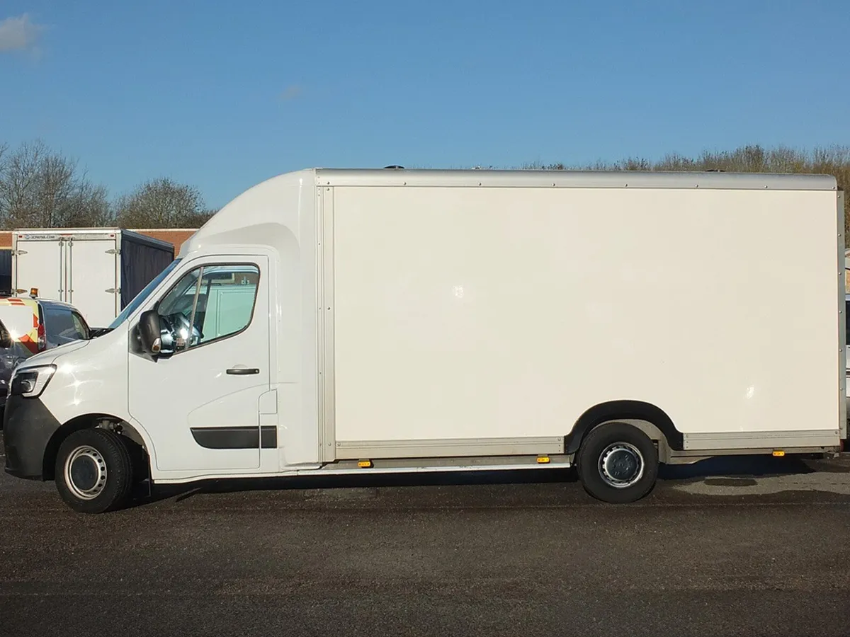 2023 Renault Master Low Loader Luton Box Van - Image 1
