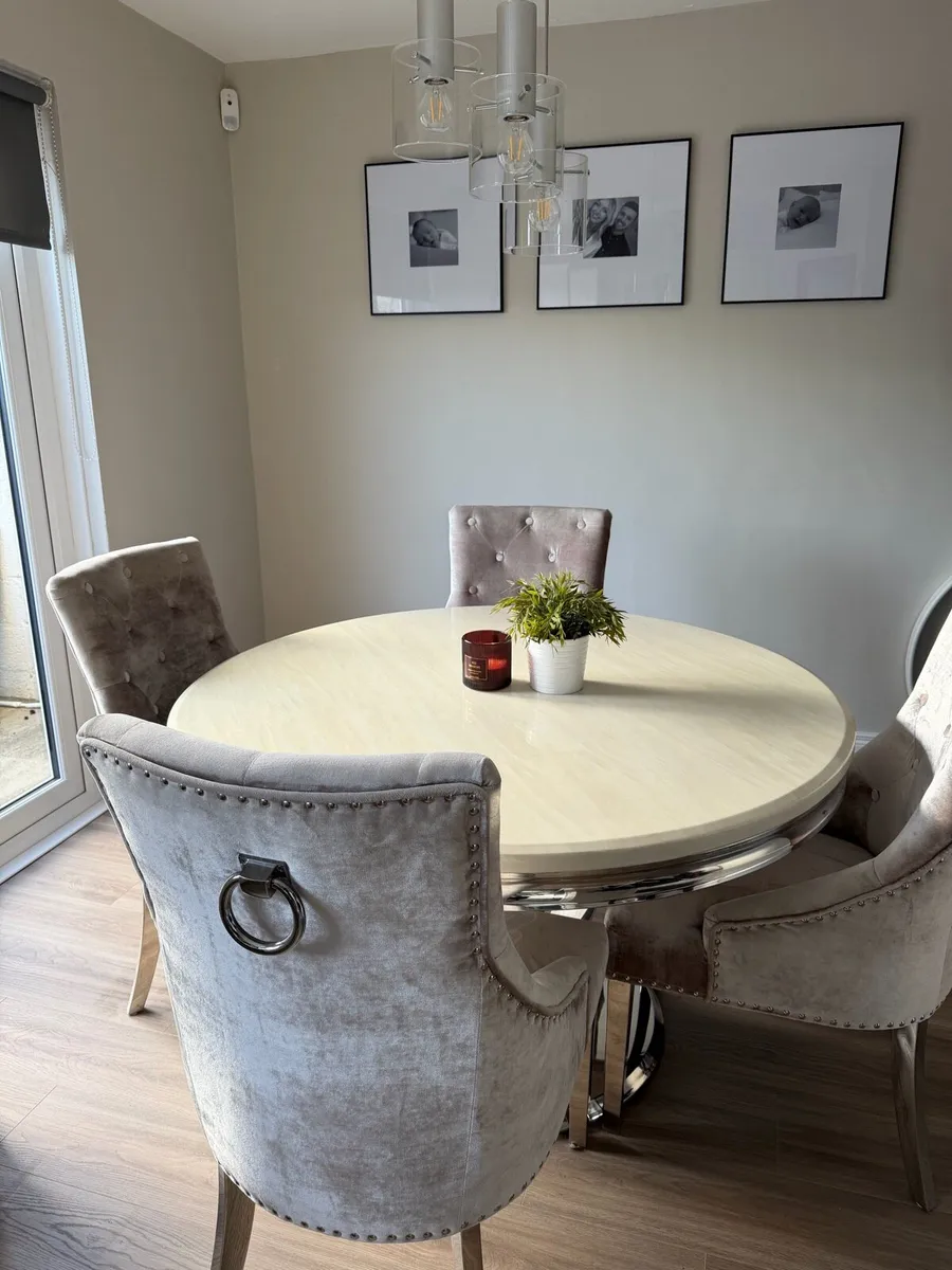 Glass marble top dining table & 4 Chairs - Image 1