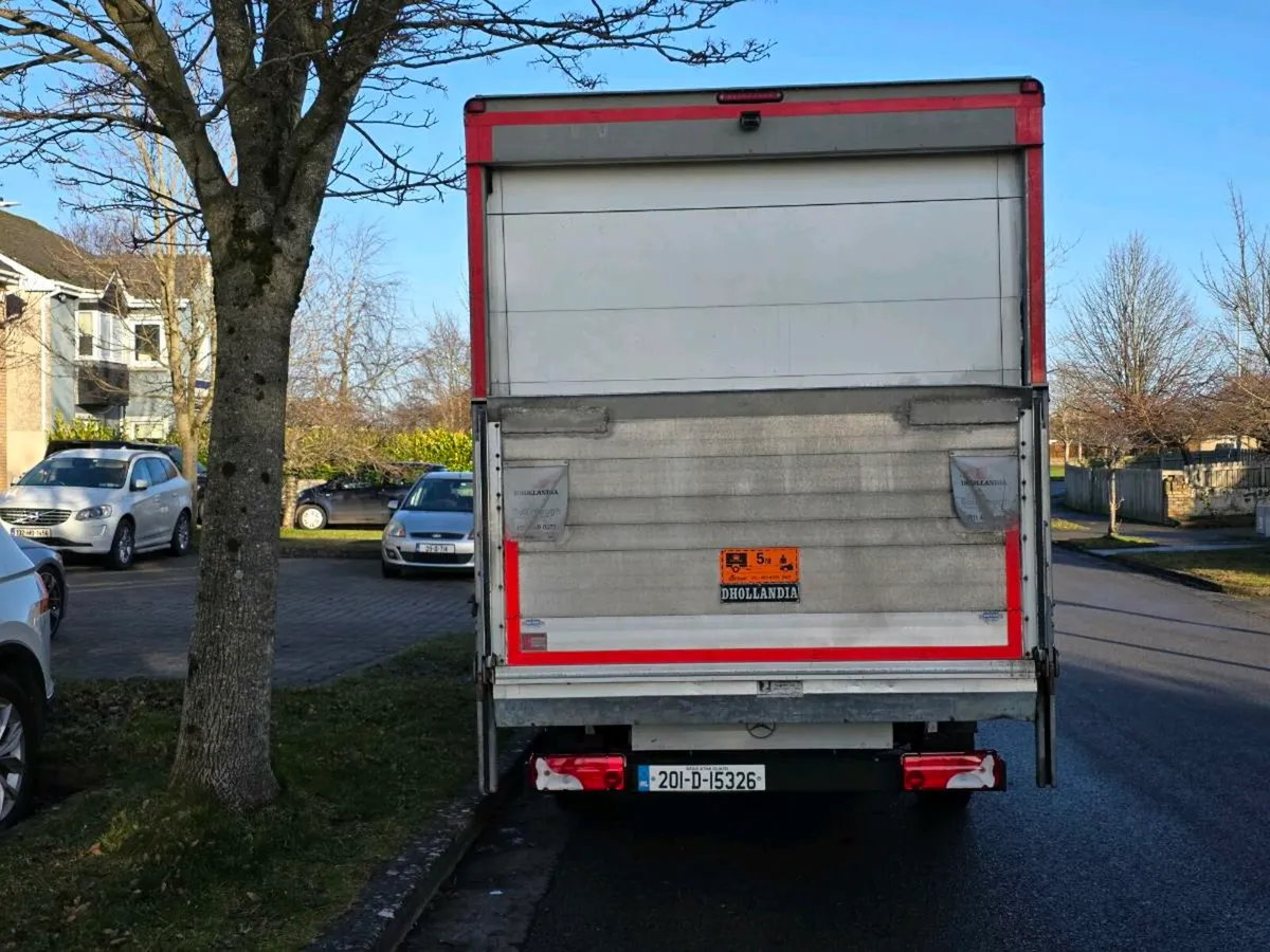 201 Mercedes Sprinter Auto Luton Box - Image 4