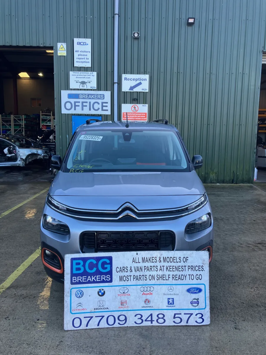 2022 citreon berlingo flair parts breaking - Image 1