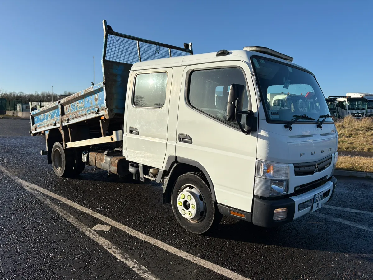 Mitsubishi Crew Cab Tipper - Image 1