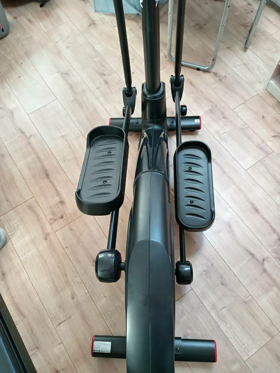 Reebok GX50 Cross Trainer - Image 4