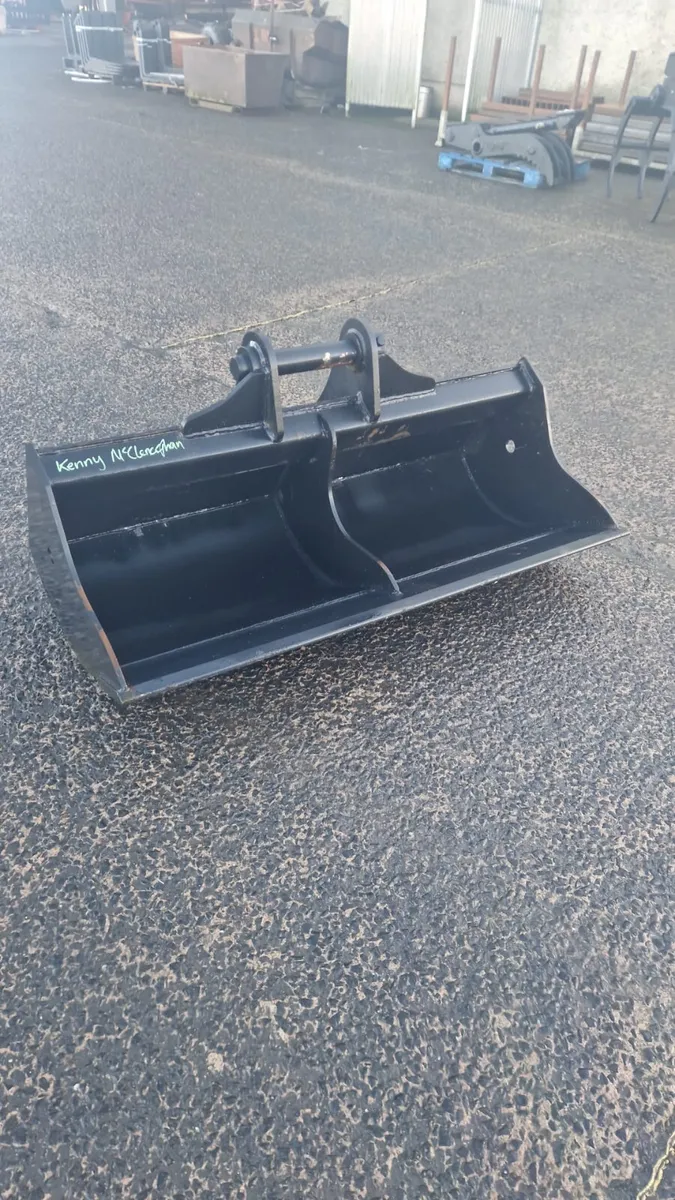 5FT SHEUGH 13T 65P C/W 2 PINS - Image 1