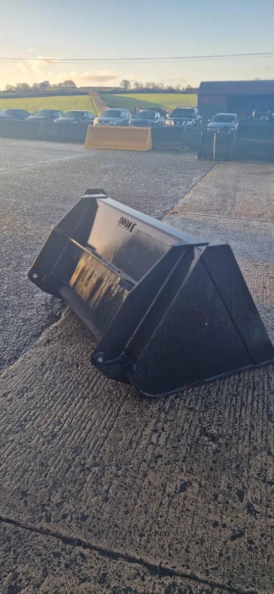 5ft loader bucket to suit pin and cone/matbro - Image 2