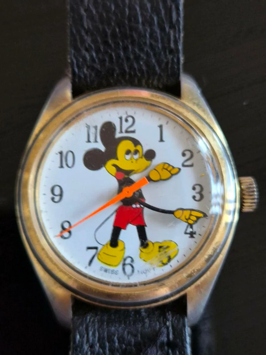 Vintage mickey mouse watch - Image 2