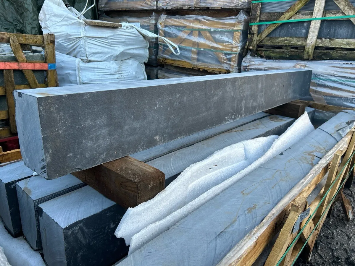 Limestone Heads - Image 1