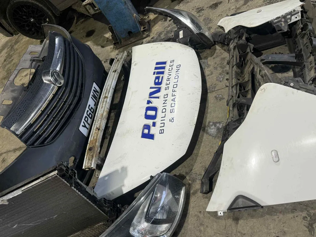 2016 Vauxhall Vivaro breaking - Image 3