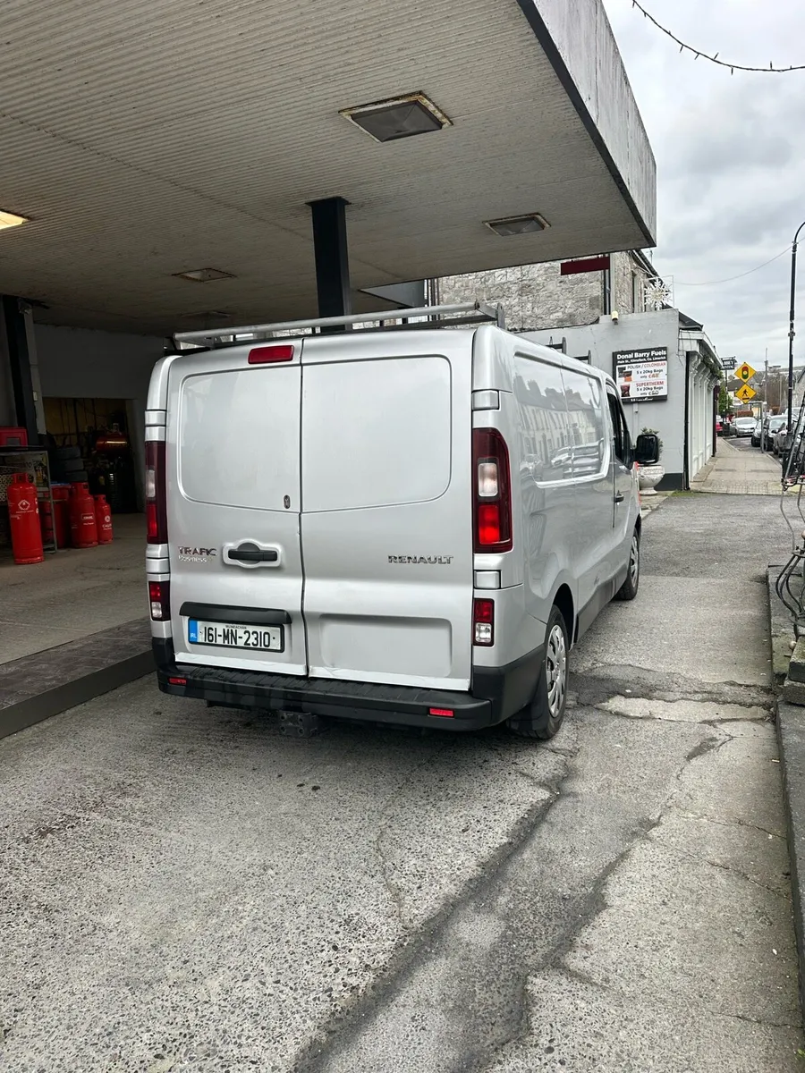 Renault traffic business 2016 - Image 4