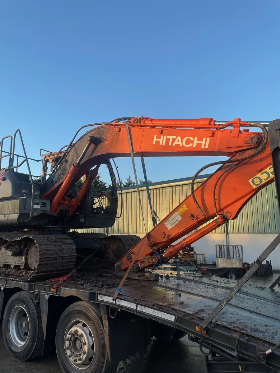 Hitachi ZX130LCN-6 - Image 4