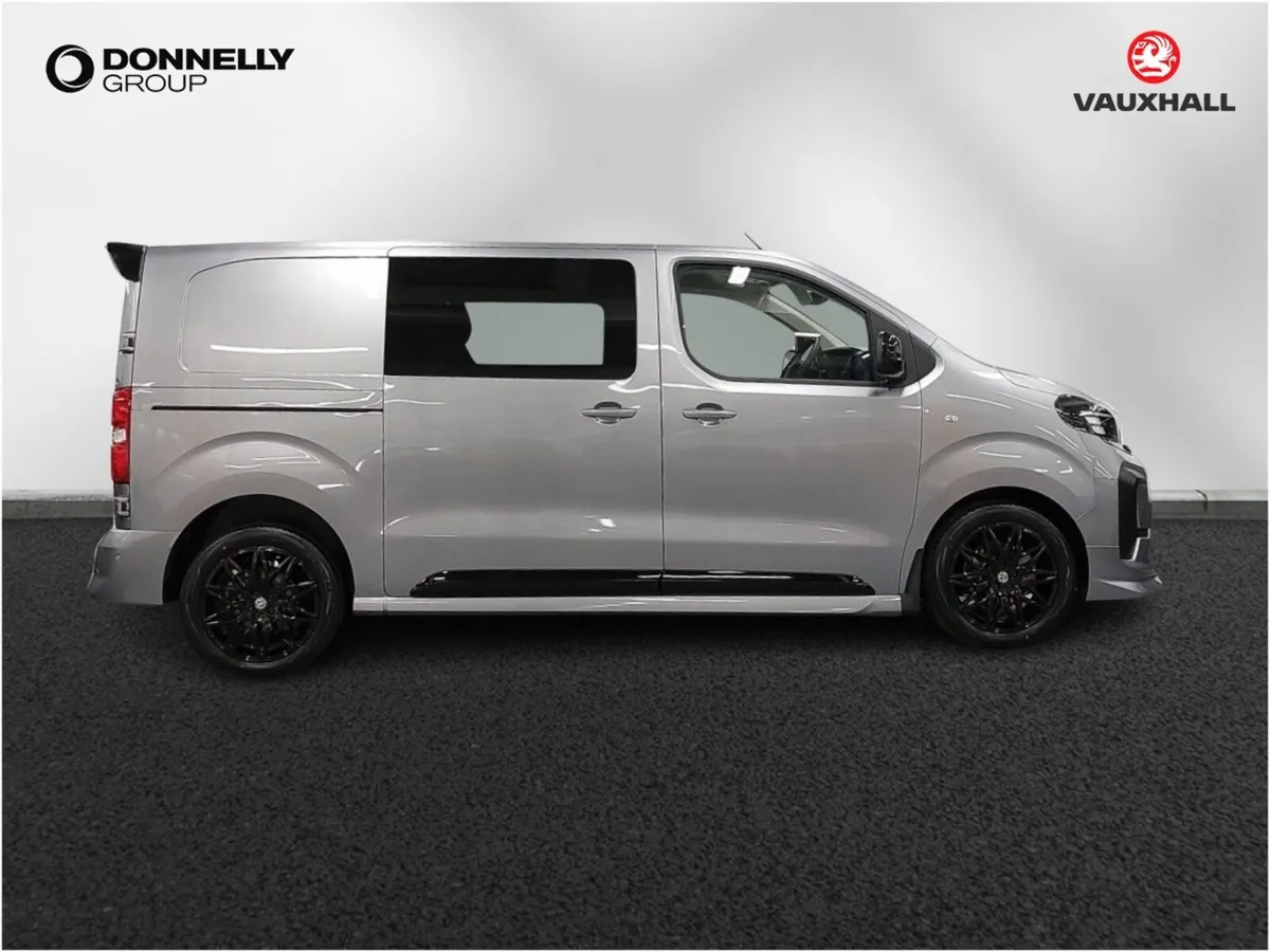 Vauxhall Vivaro Diesel Special Edition GS - Image 3