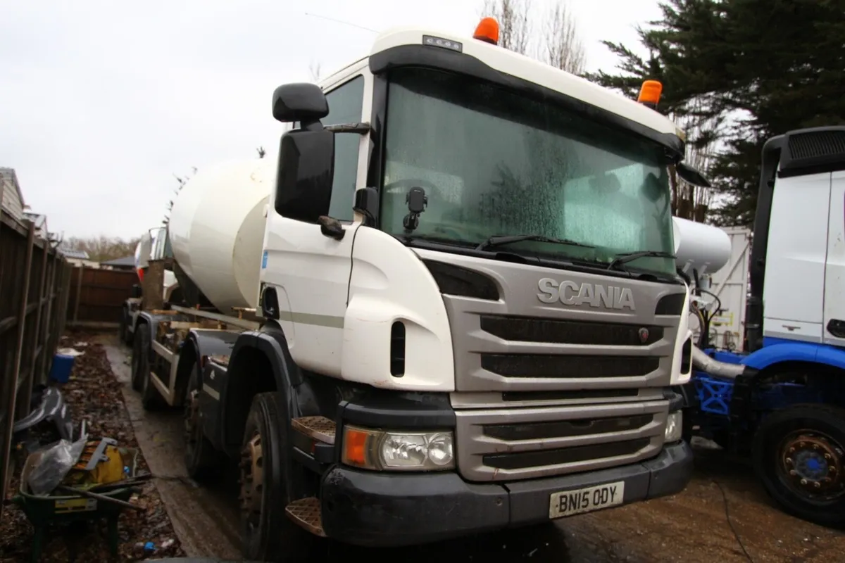 SCANIA MIXER. ( 2015 £ - Image 1