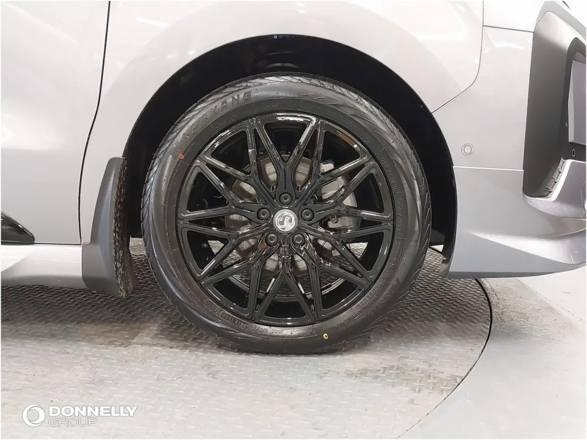 Vauxhall Vivaro Diesel Special Edition GS - Image 4