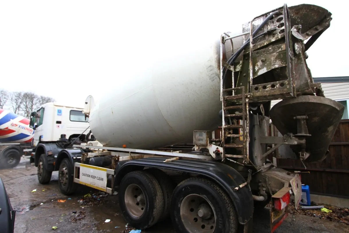 SCANIA MIXER. ( 2015 £ - Image 3