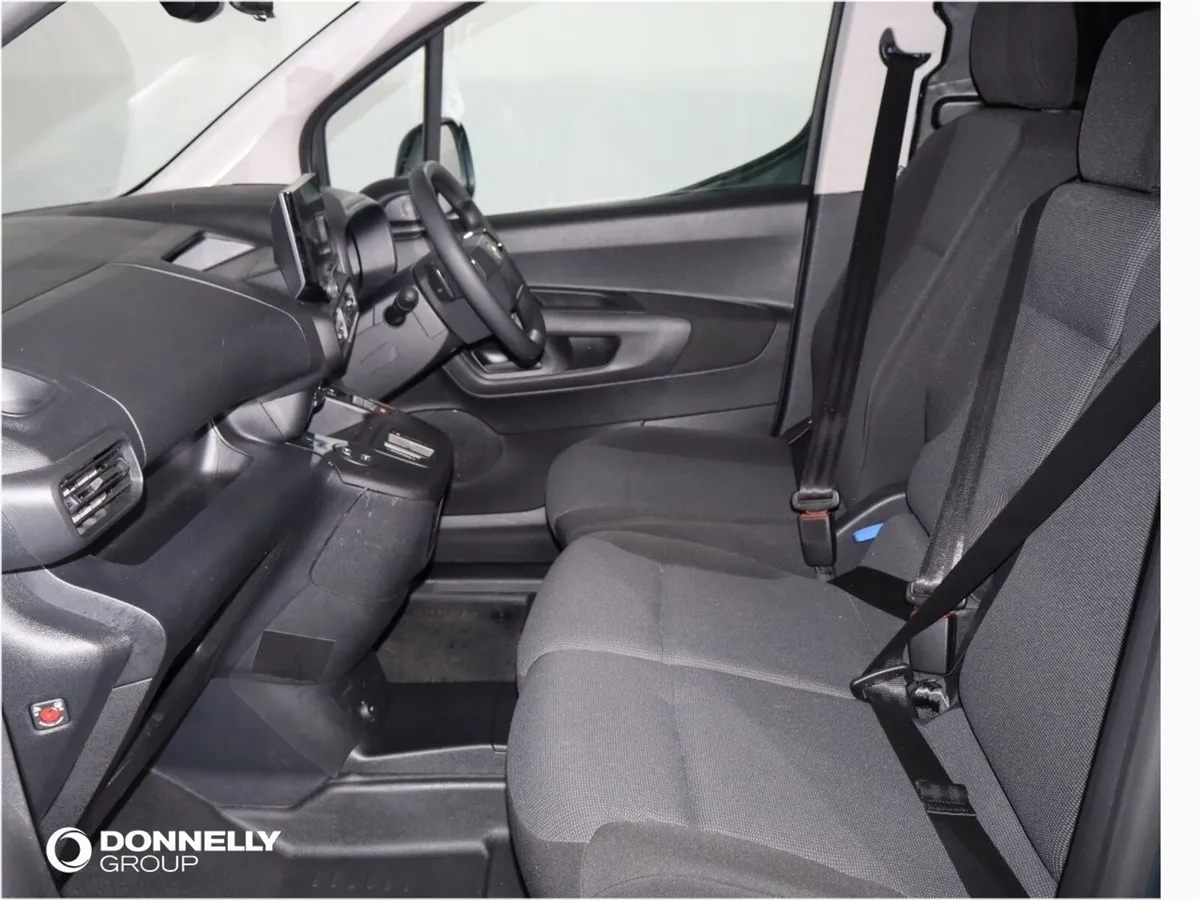 Vauxhall Combo Cargo Diesel Pro - Image 4