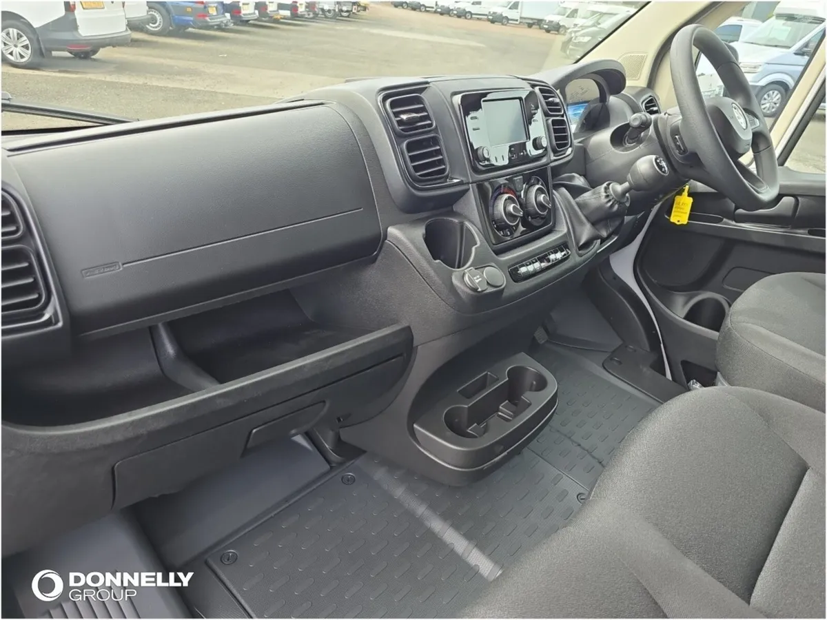 Vauxhall Movano 3500 L2 Diesel Fwd Prime - Image 4