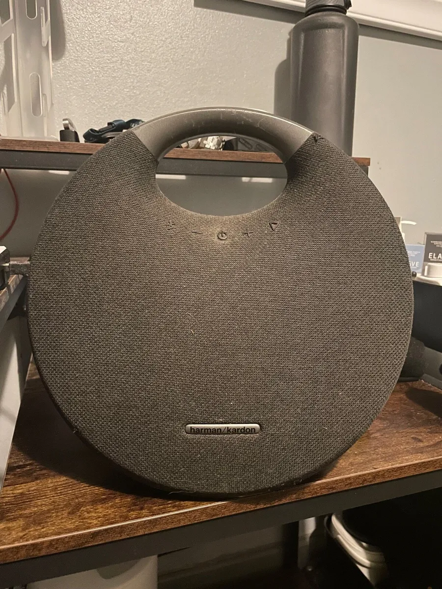 Harmon Kardon Oynx Studio 6 - Image 1