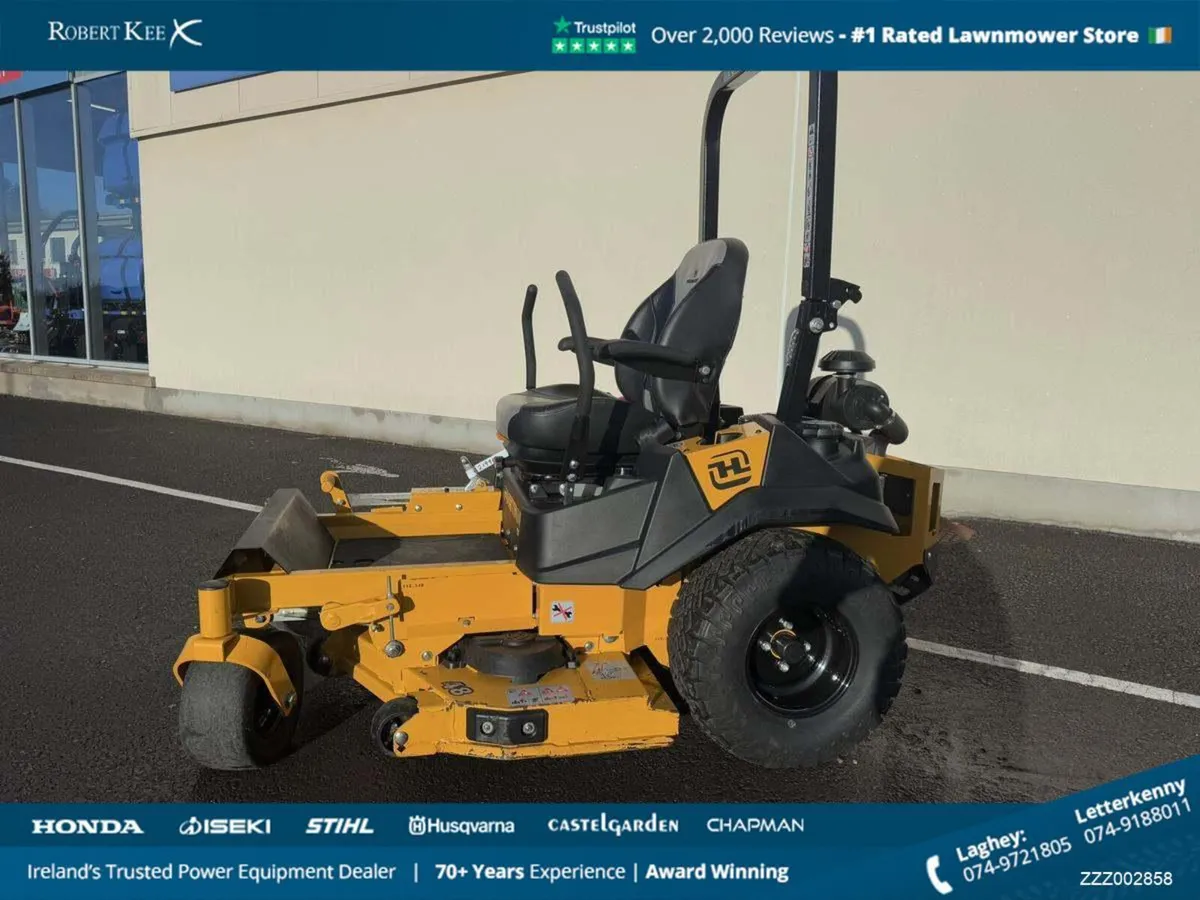 Hustler FASTRAX MOWER Zero Turn Ride-On -ZZZ002858 - Image 1