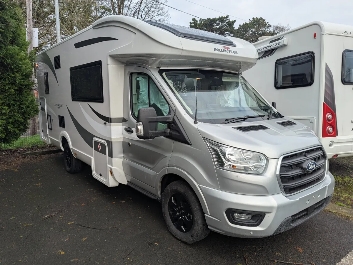 6 Berth Family Motorhome with Bunk Beds - Image 1