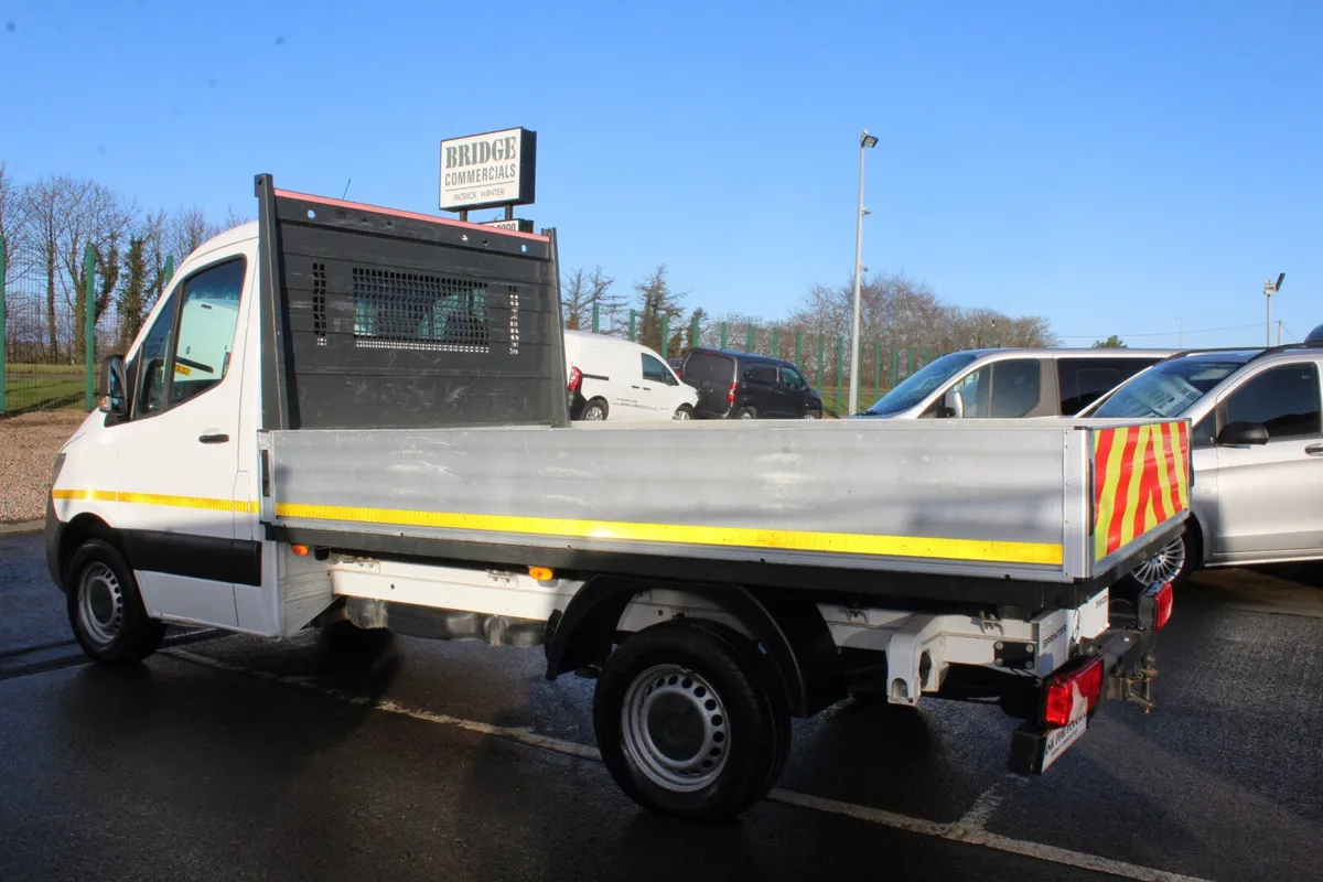 2022 Mercedes-Benz Sprinter 315 SWB Dropside - Image 3