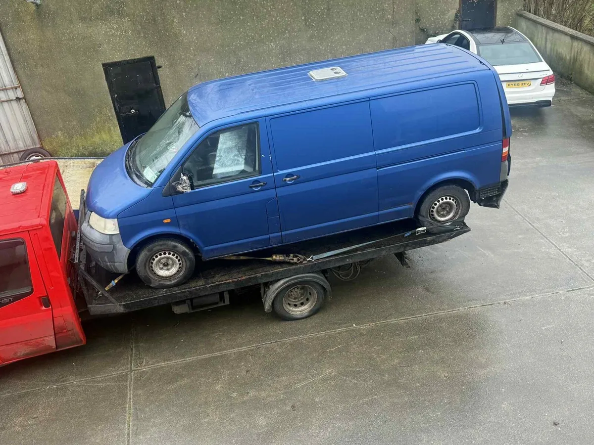 Volkswagen Transporter Breaking for parts - Image 1