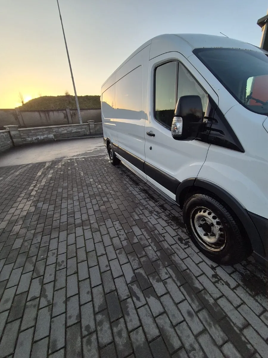 Ford Transit 2017 - Image 2