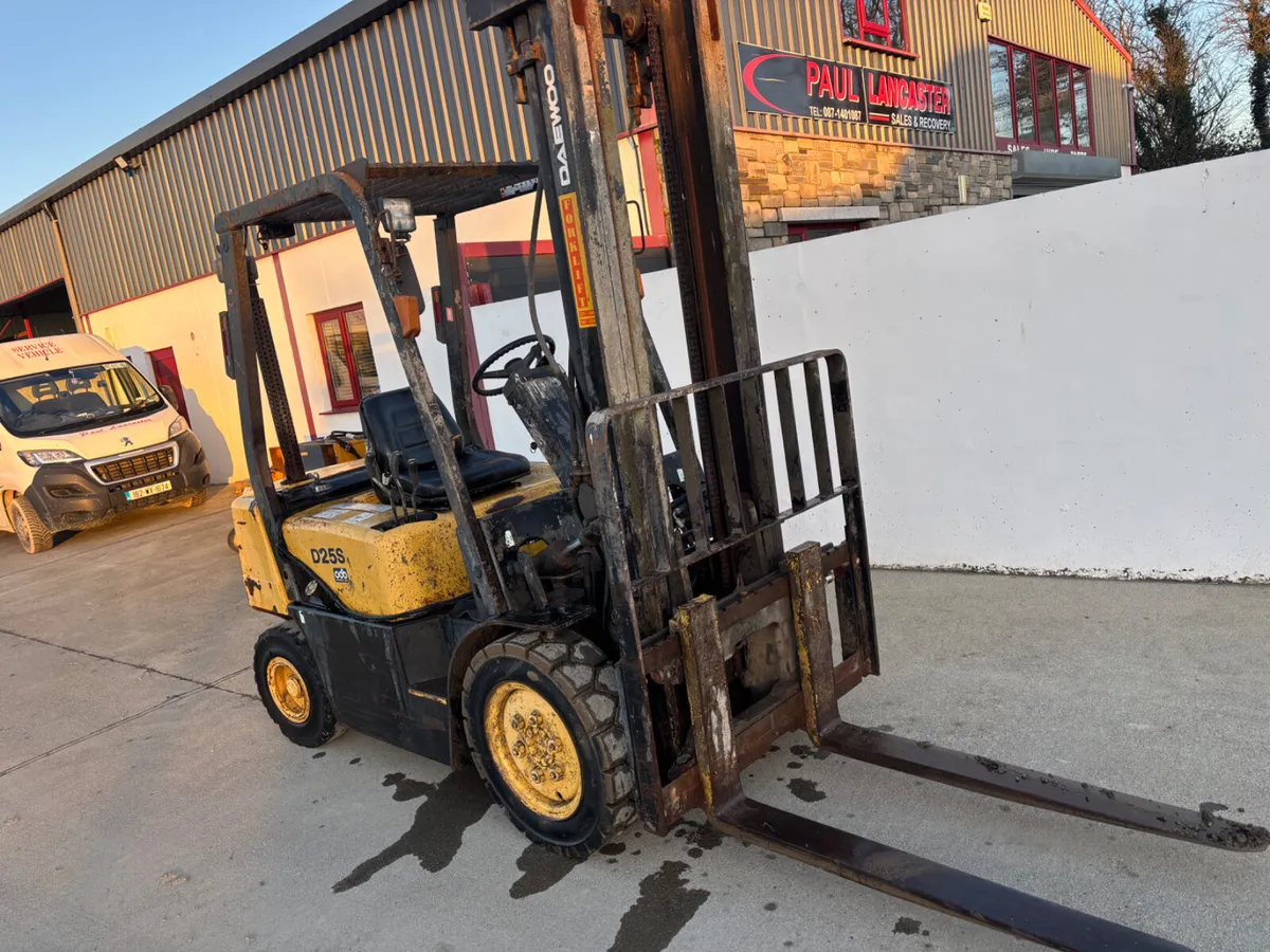 2.5 ton daewoo forklift - Image 2
