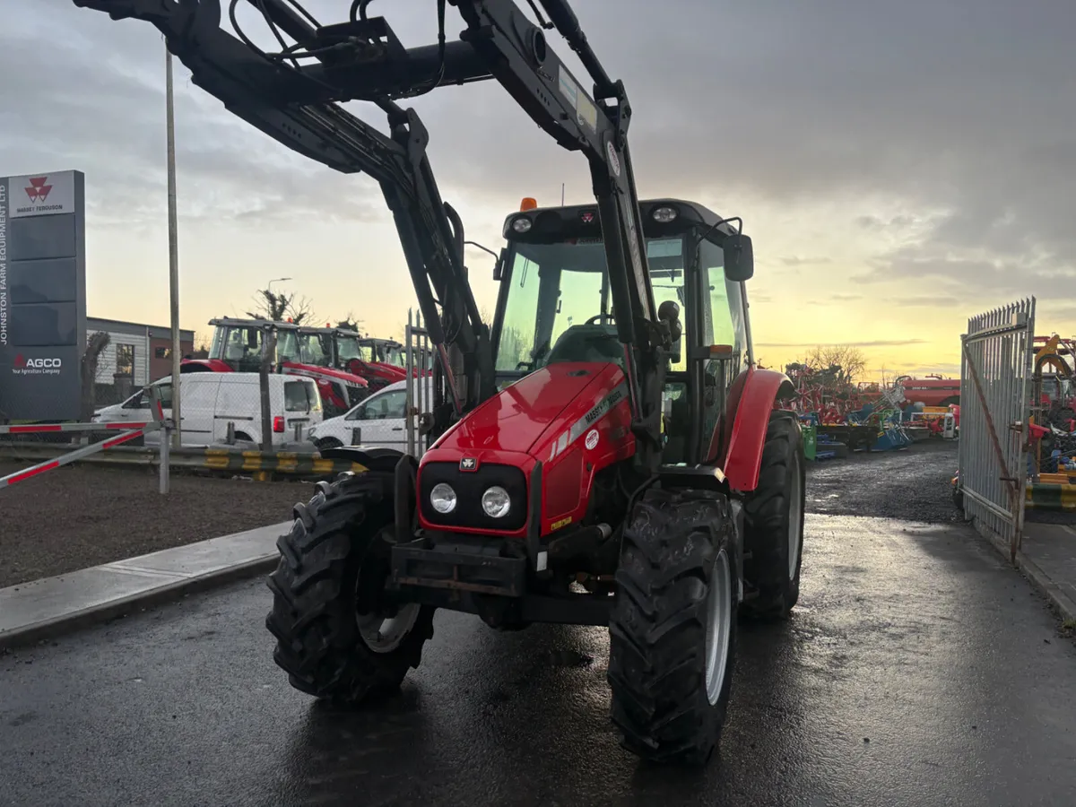 Massey Ferguson 5455 - Image 2