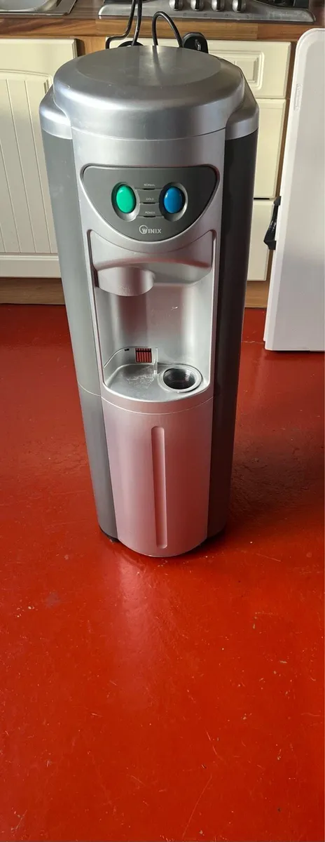 Domestic water cooler - Image 1