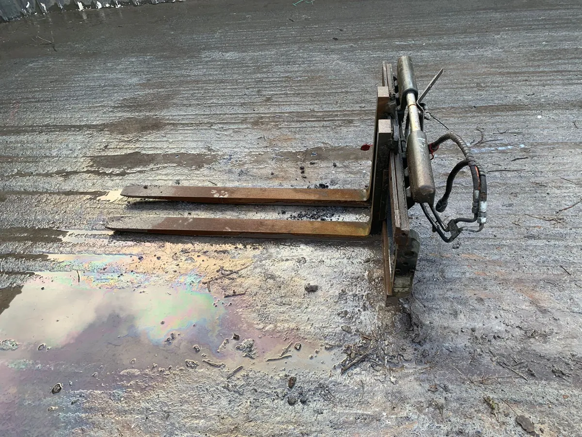 Fork Positioners – Euro Bracket / Forklift Mounted - Image 3