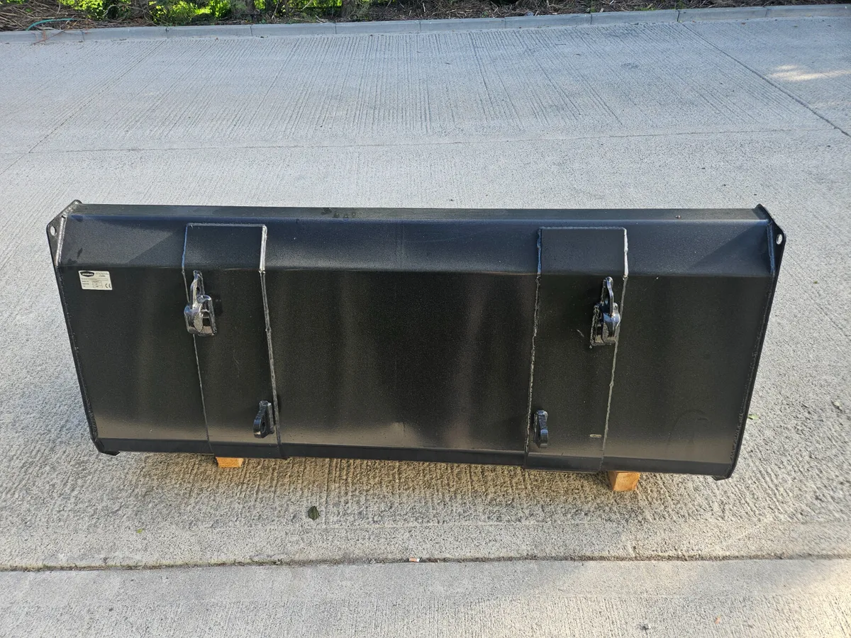 1.6 metre Rhino heavy duty volume buckets - Image 2