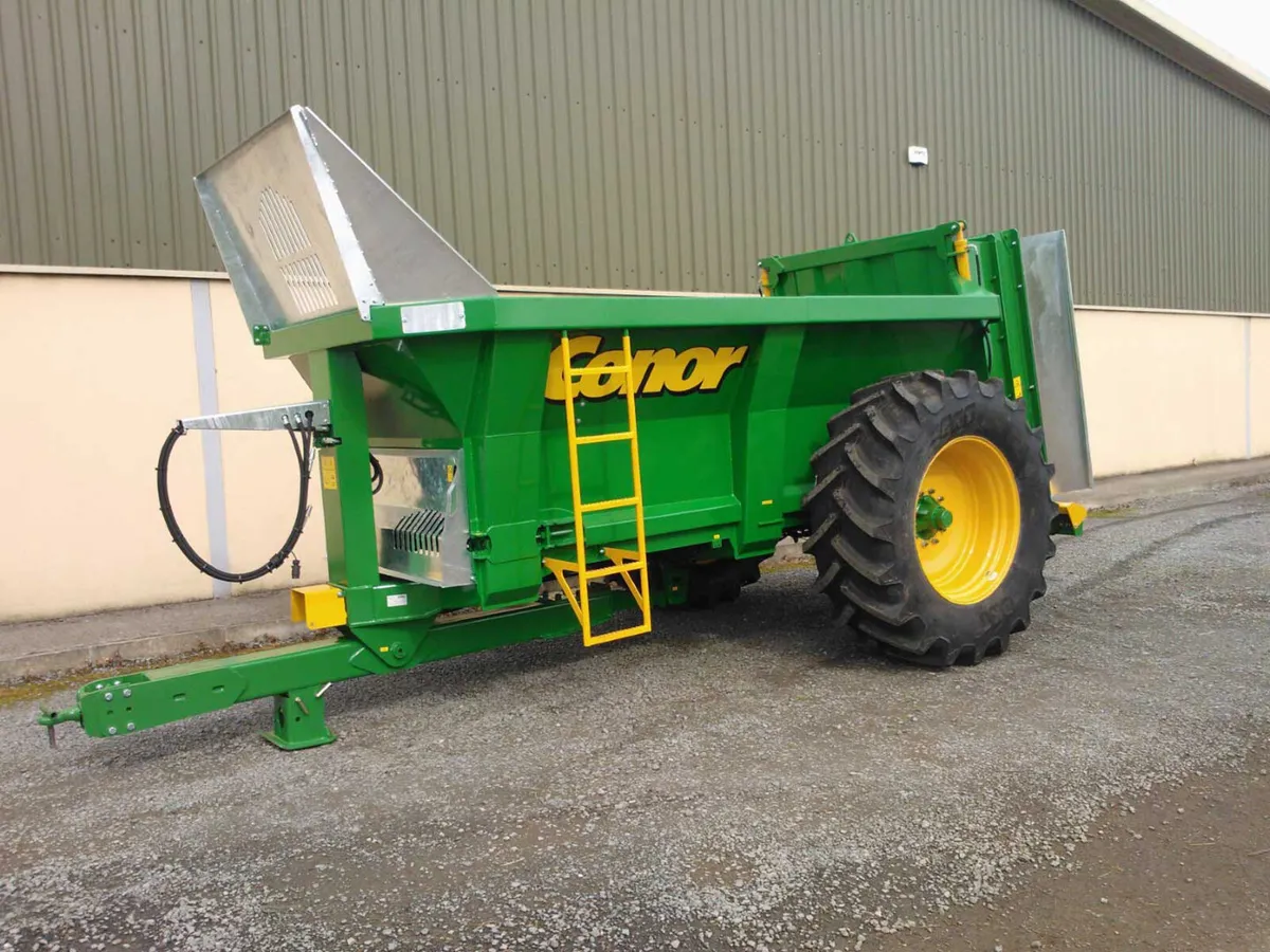 New Conor Rear Dischage Spreaders - Image 1