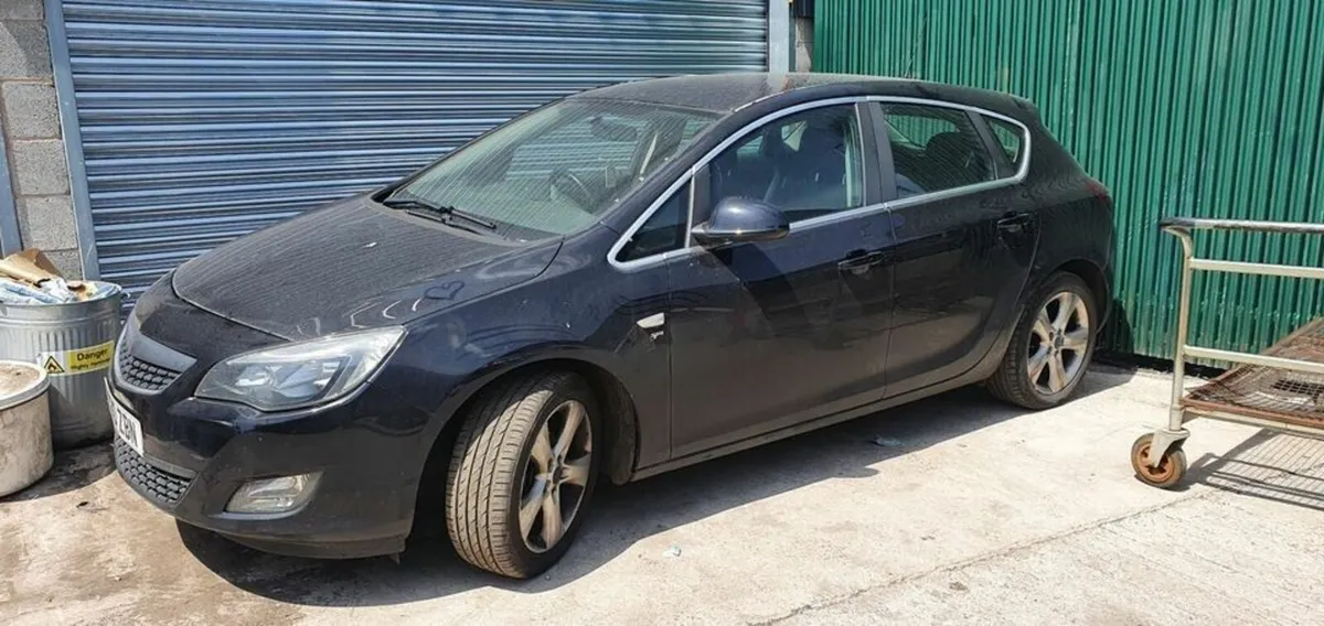 Vauxhall Astra 2011 fresh NCT but not starting