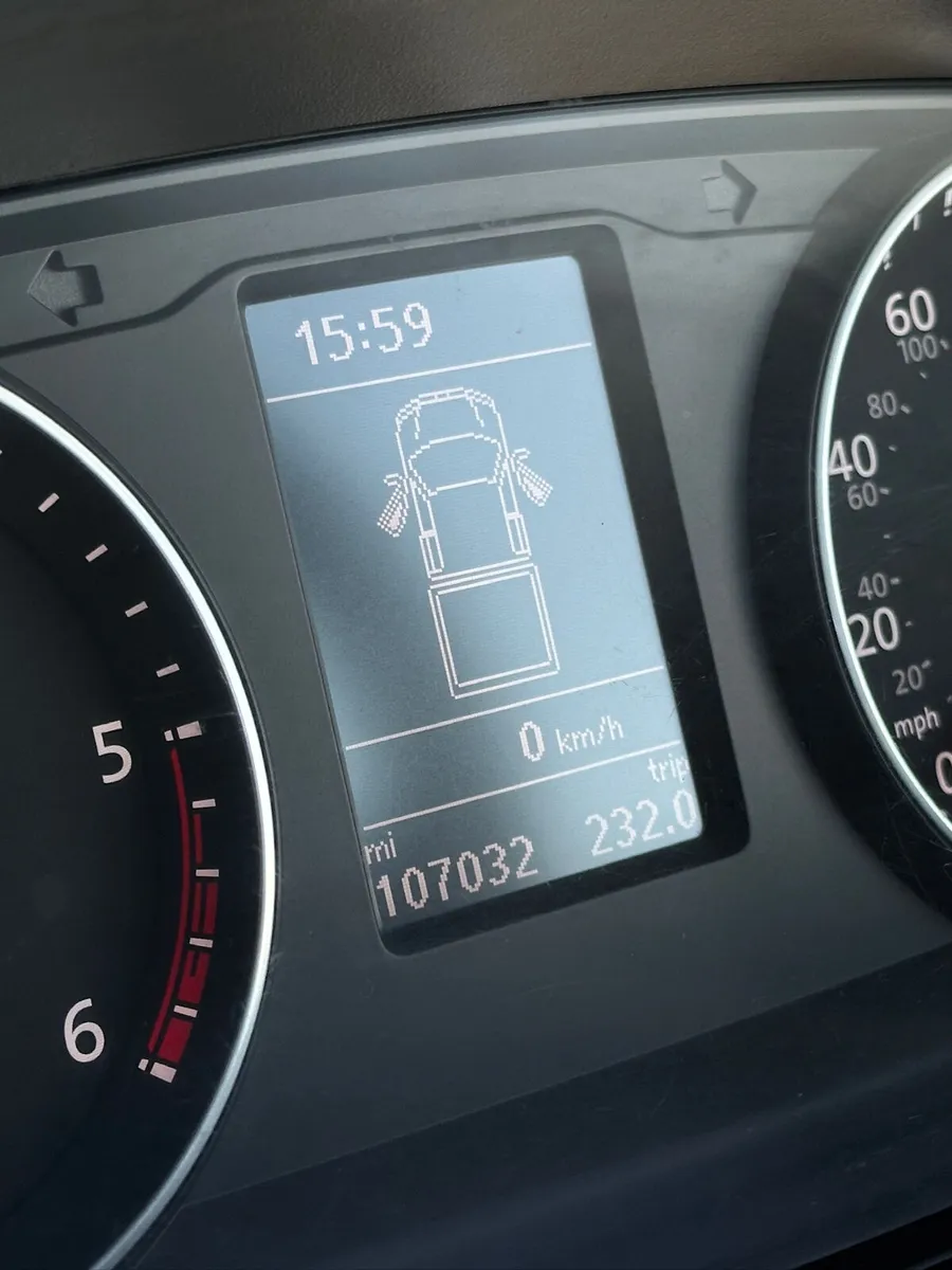 Volkswagen Transporter 2019 - Image 2