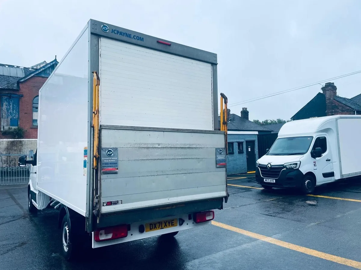 2021 Volkswagen Crafter Luton Box Van - Image 4