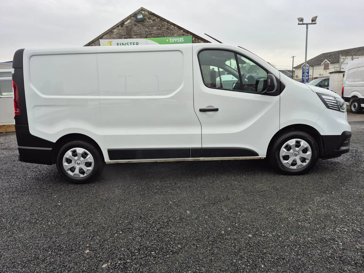 IMMACULATE RENAULT TRAFFIC NO VAT - Image 4