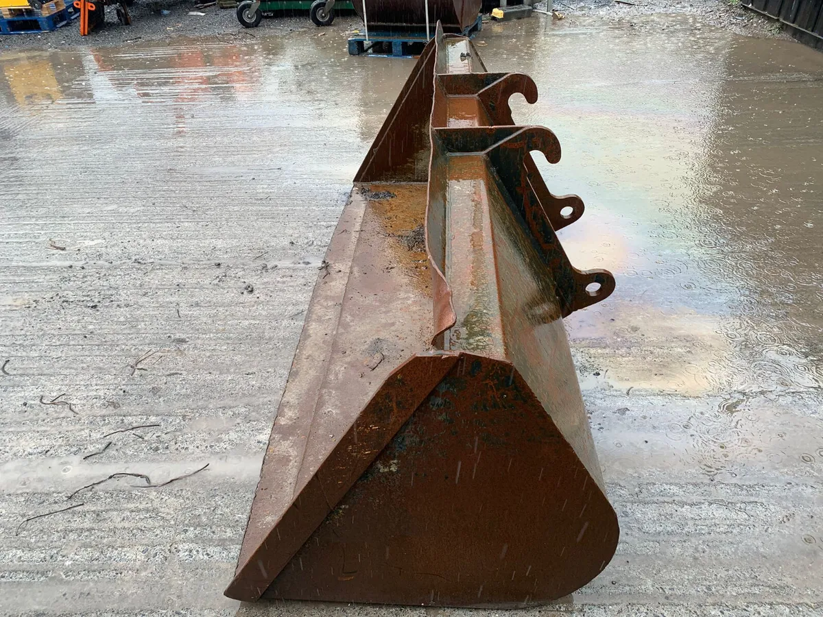 JCB Shovel Bucket - Image 4