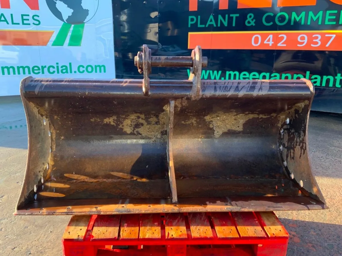 72" JCB GRADING BUCKET........65mm PINS........650 - Image 2